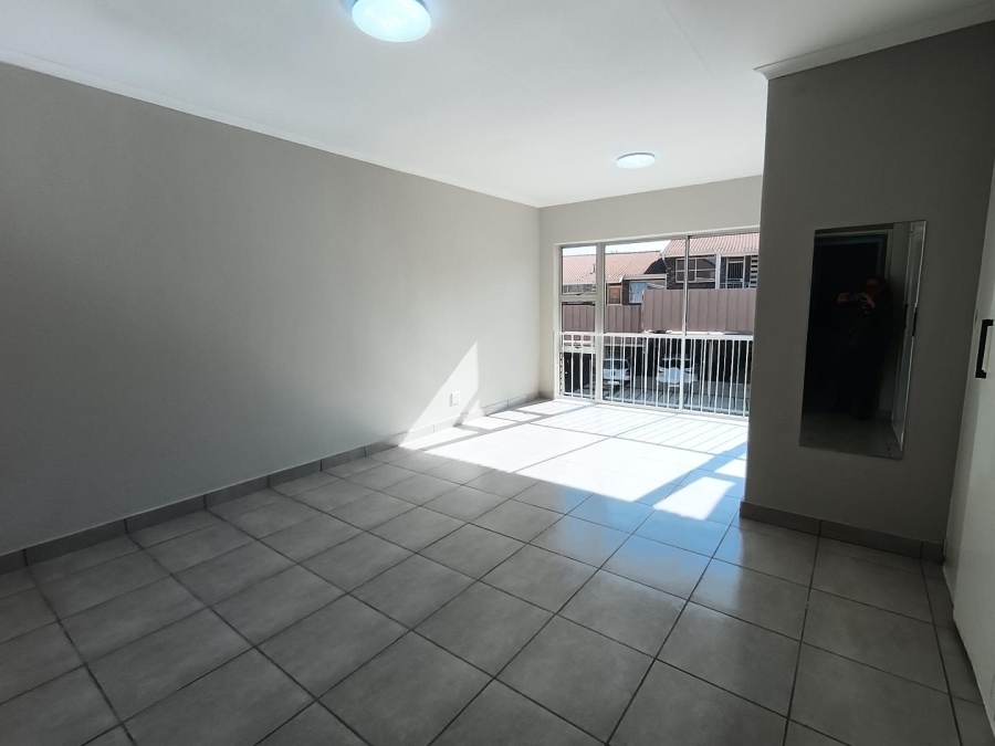 2 Bedroom Property for Sale in Brackendowns Gauteng