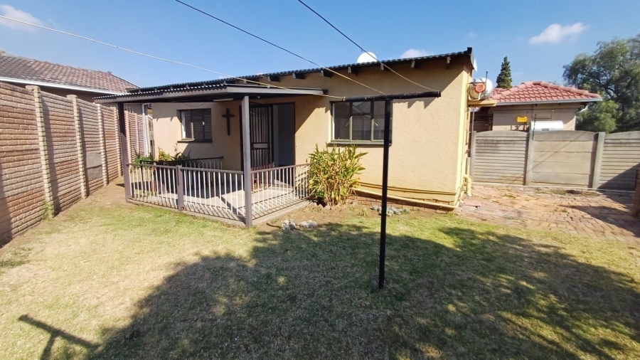 3 Bedroom Property for Sale in Albertsdal Gauteng