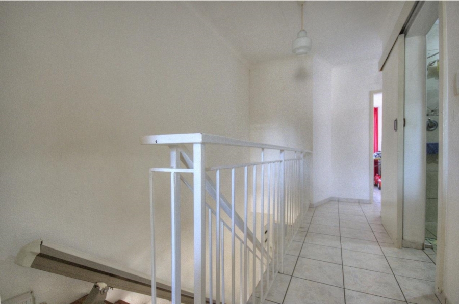 To Let 3 Bedroom Property for Rent in Brackenhurst Gauteng