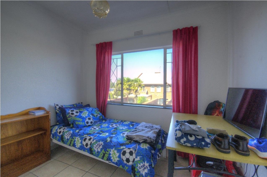 To Let 3 Bedroom Property for Rent in Brackenhurst Gauteng