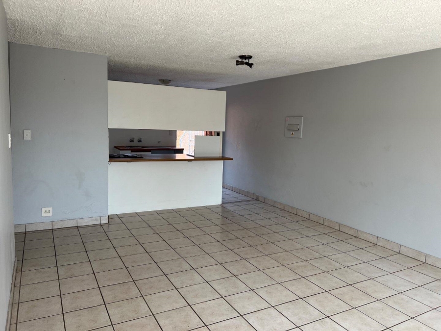 To Let 2 Bedroom Property for Rent in Moreleta Park Gauteng