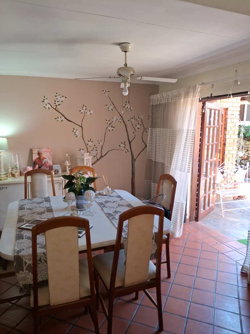 3 Bedroom Property for Sale in Clubview Gauteng