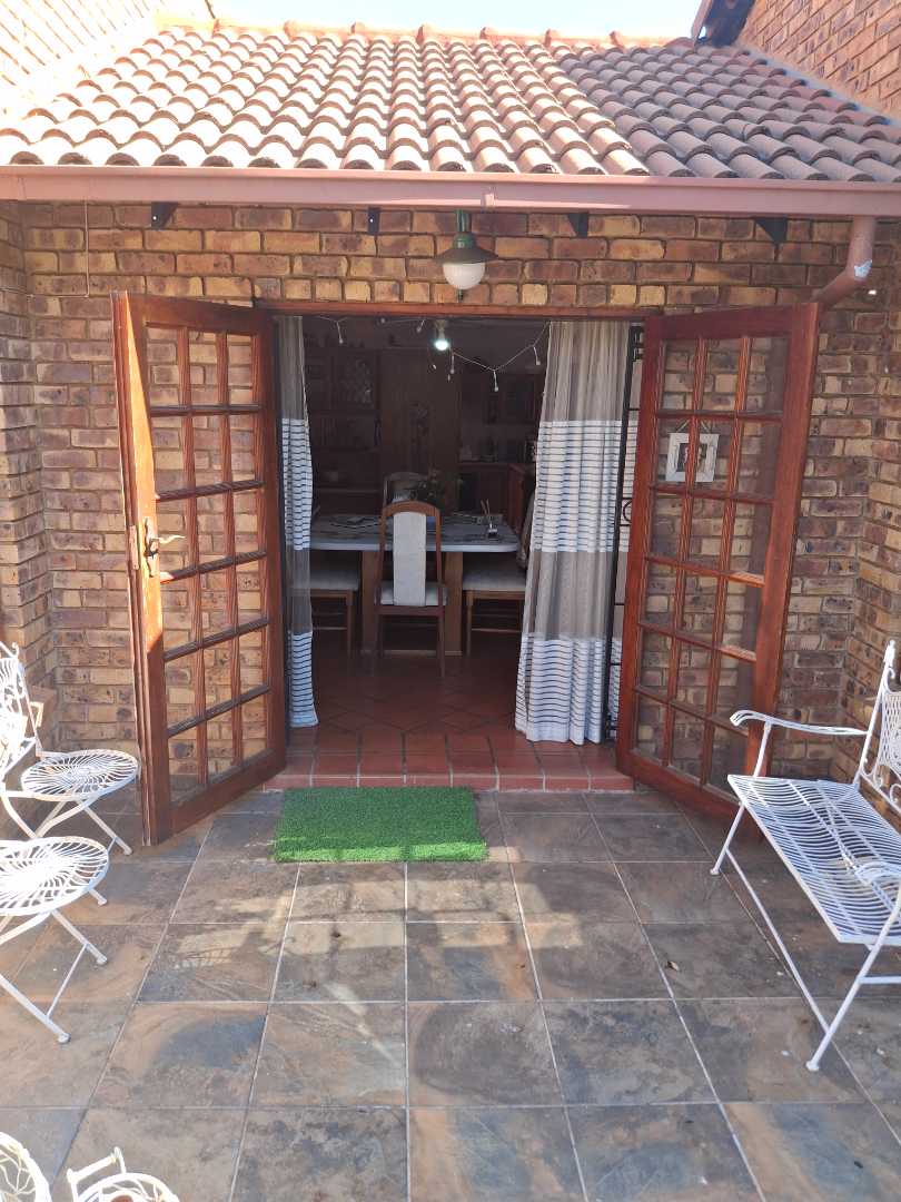 3 Bedroom Property for Sale in Clubview Gauteng