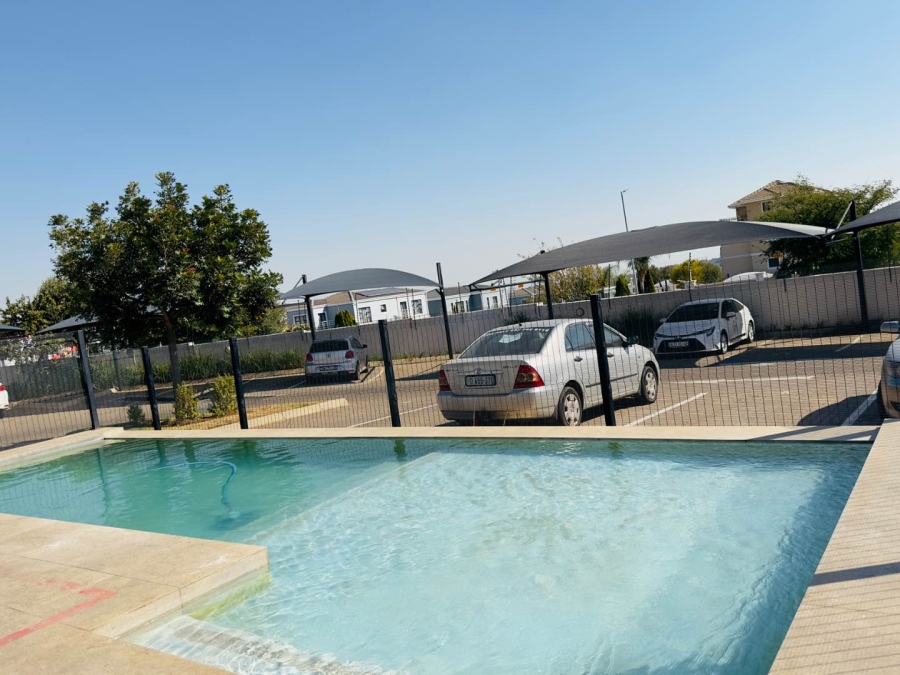 To Let 2 Bedroom Property for Rent in Carlswald Gauteng