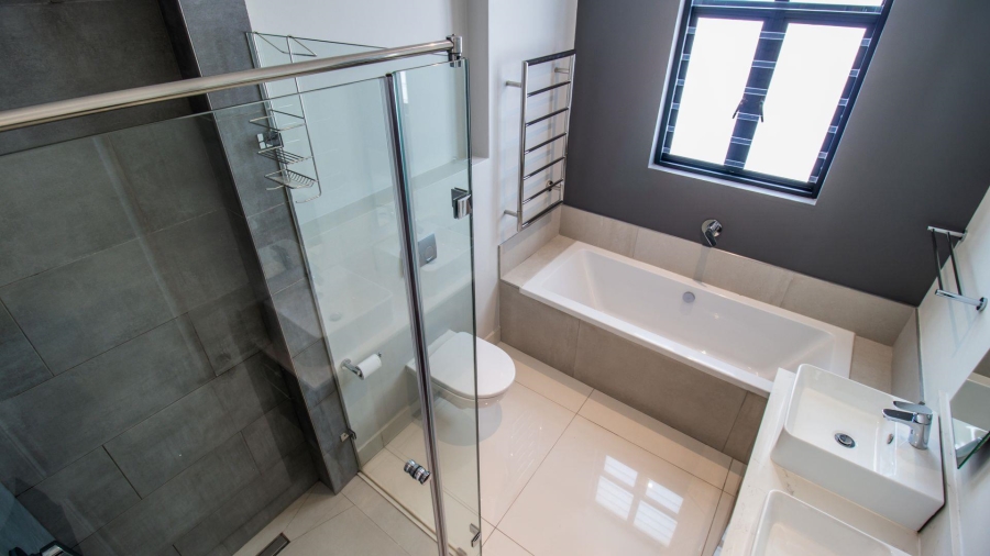 To Let 2 Bedroom Property for Rent in Bryanston Gauteng