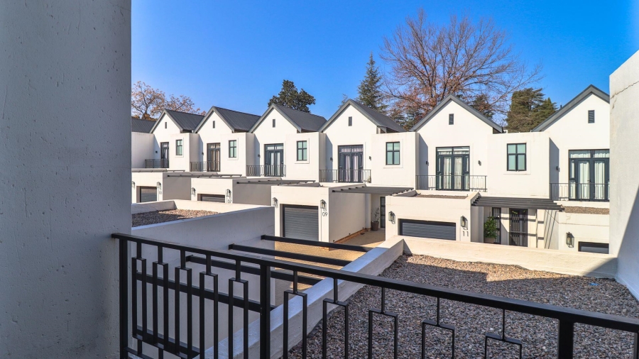 To Let 2 Bedroom Property for Rent in Bryanston Gauteng