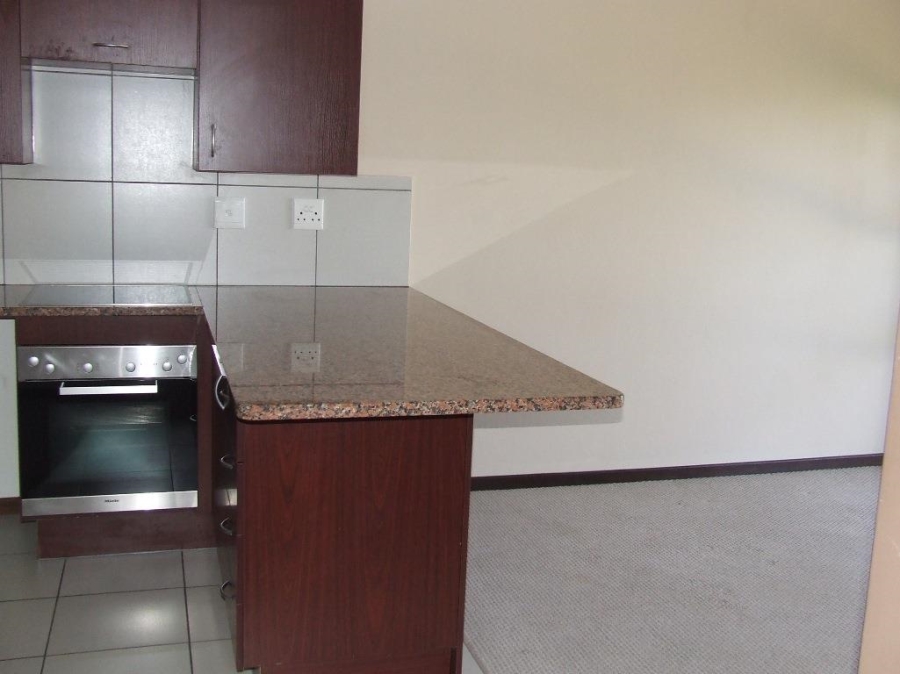 To Let 1 Bedroom Property for Rent in Jackal Creek Golf Estate Gauteng