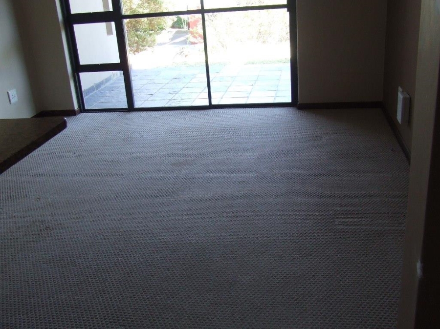 To Let 1 Bedroom Property for Rent in Jackal Creek Golf Estate Gauteng