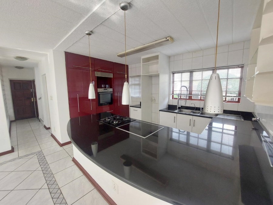 4 Bedroom Property for Sale in Barbeque Downs Gauteng