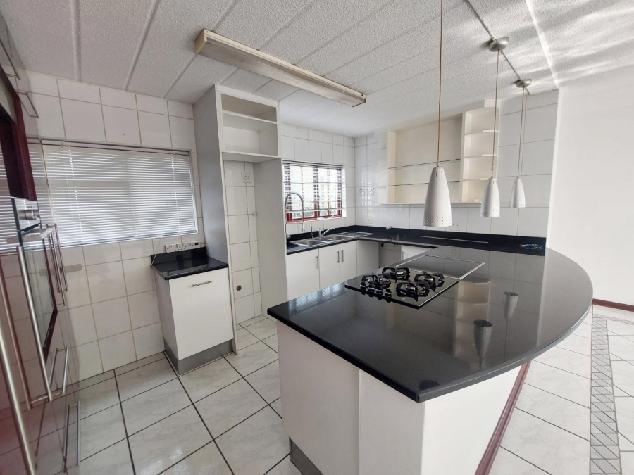 4 Bedroom Property for Sale in Barbeque Downs Gauteng