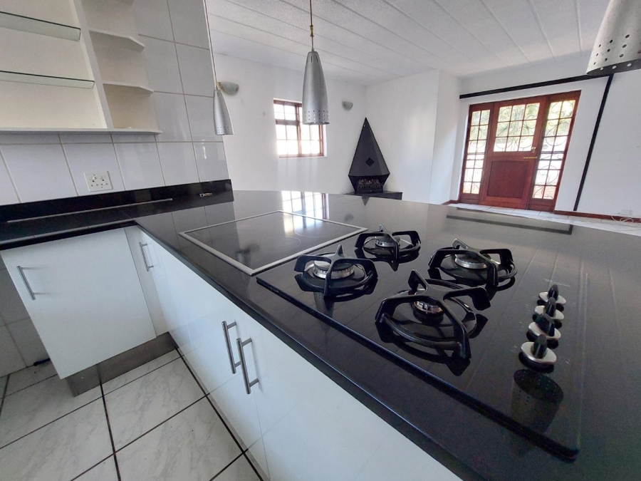 4 Bedroom Property for Sale in Barbeque Downs Gauteng