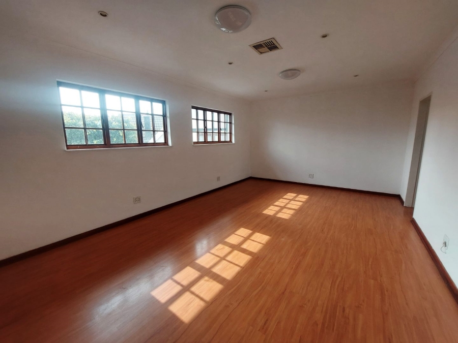 4 Bedroom Property for Sale in Barbeque Downs Gauteng