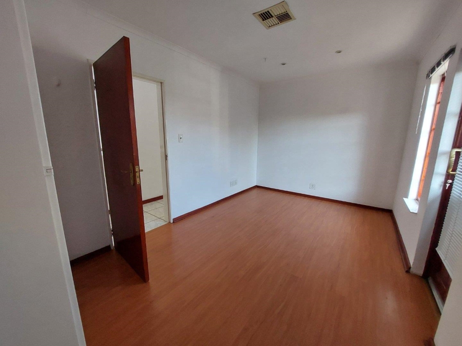 4 Bedroom Property for Sale in Barbeque Downs Gauteng