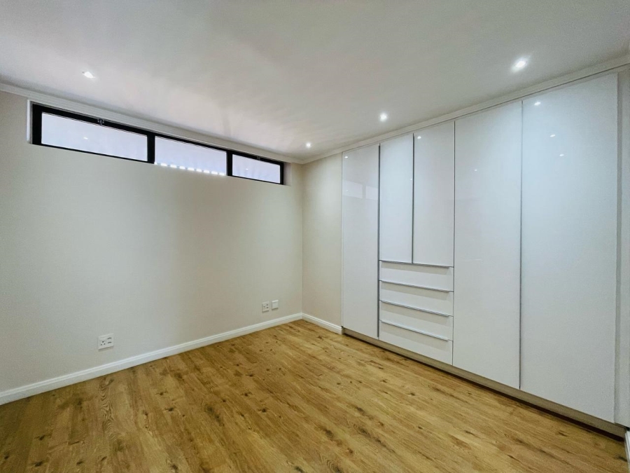 To Let 2 Bedroom Property for Rent in Morningside Gauteng
