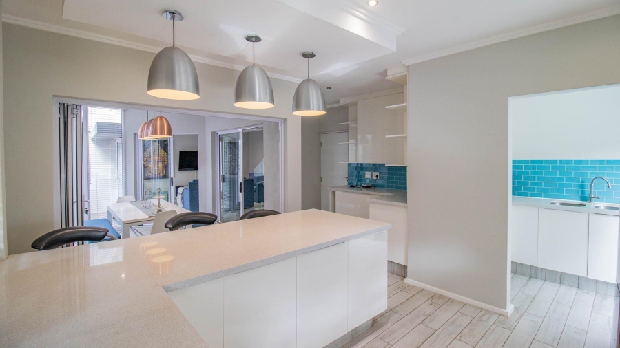 To Let 3 Bedroom Property for Rent in Bryanston Gauteng
