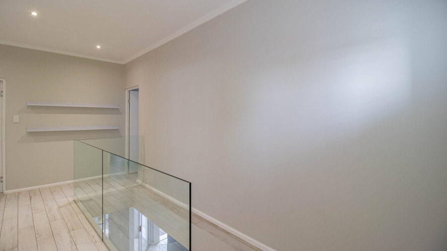 To Let 3 Bedroom Property for Rent in Bryanston Gauteng