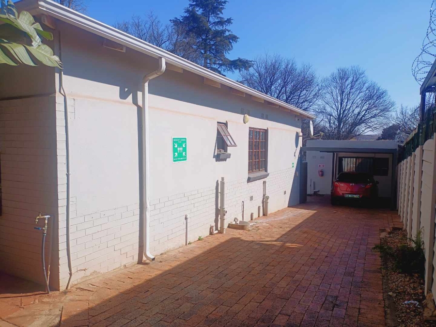 5 Bedroom Property for Sale in Westdene Gauteng