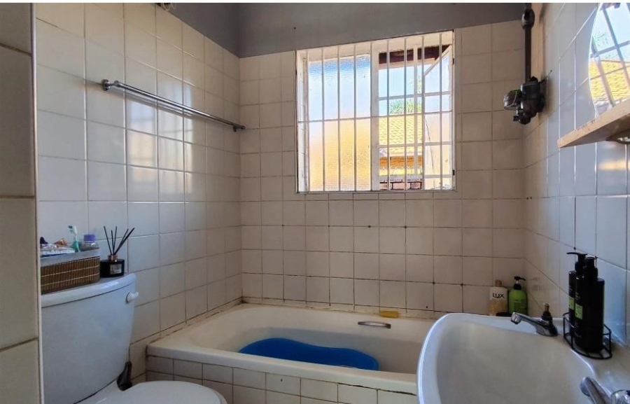 2 Bedroom Property for Sale in Terenure Gauteng