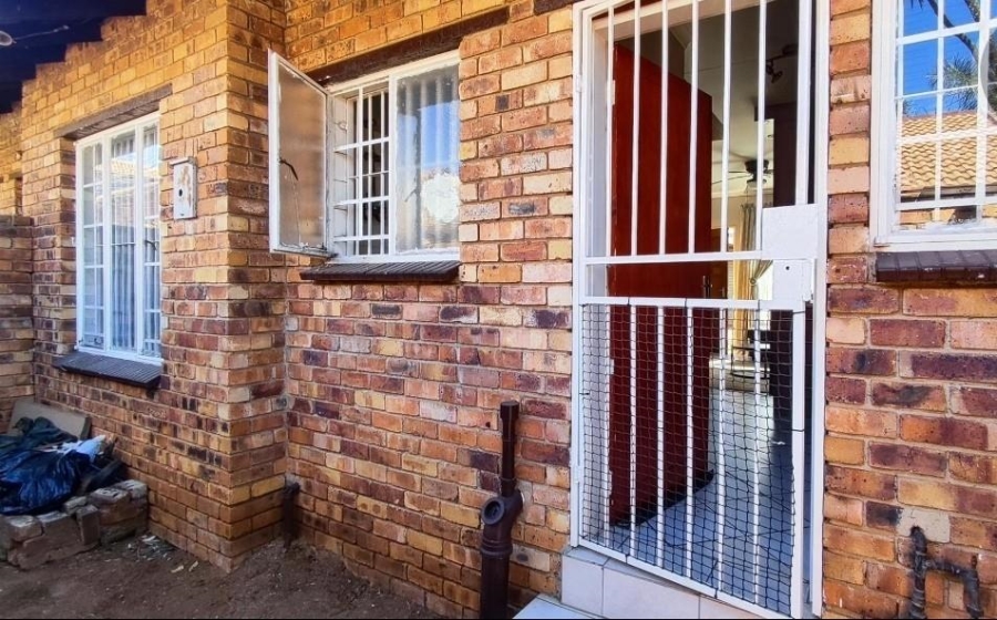 2 Bedroom Property for Sale in Terenure Gauteng