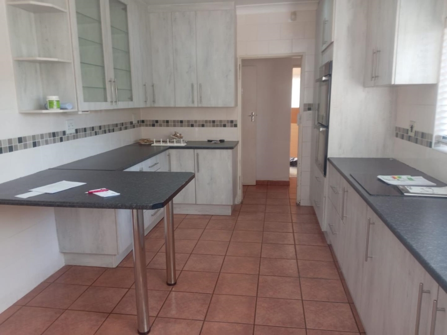 4 Bedroom Property for Sale in Birchleigh Gauteng