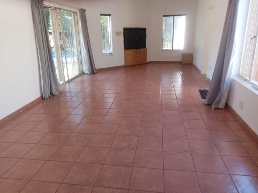4 Bedroom Property for Sale in Birchleigh Gauteng