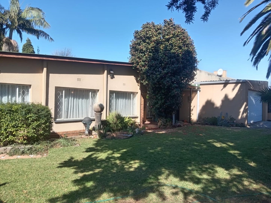 4 Bedroom Property for Sale in Birchleigh Gauteng