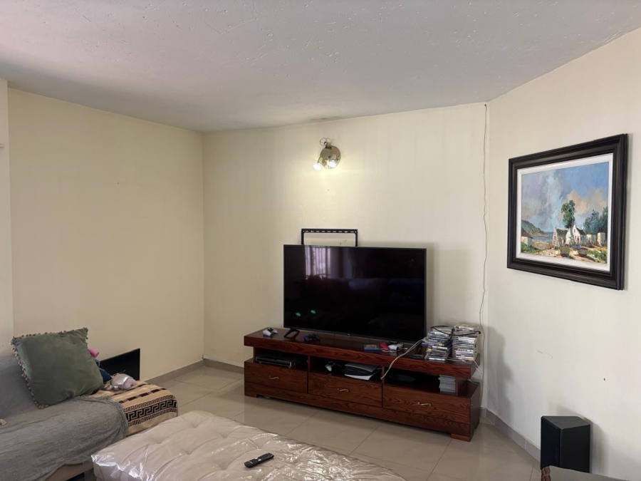 5 Bedroom Property for Sale in Woodmead Gauteng