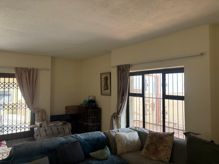 5 Bedroom Property for Sale in Woodmead Gauteng