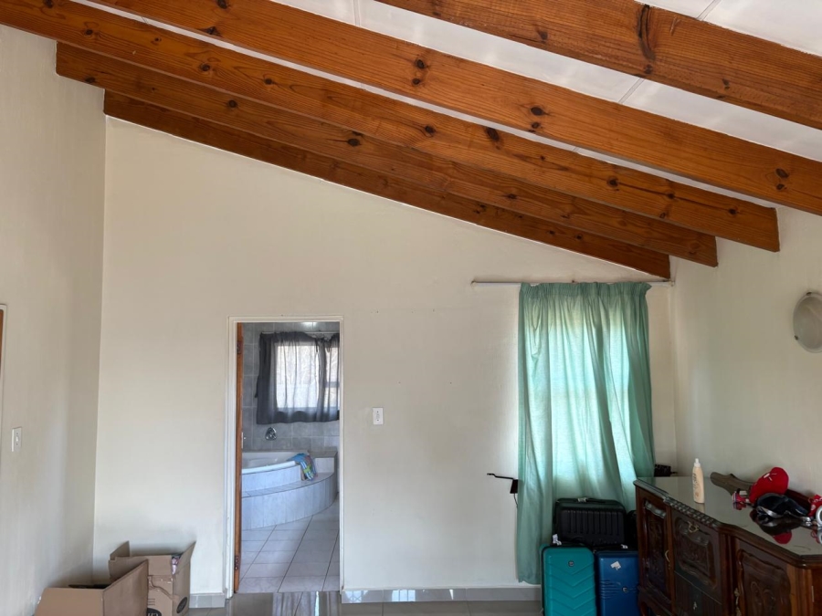 5 Bedroom Property for Sale in Woodmead Gauteng