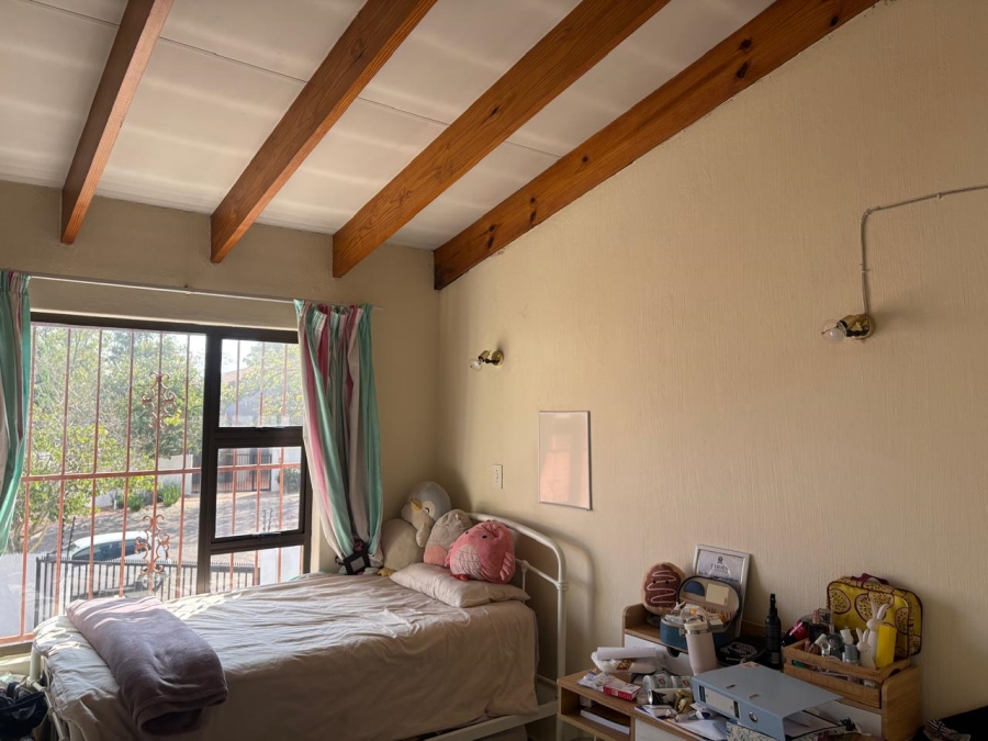 5 Bedroom Property for Sale in Woodmead Gauteng