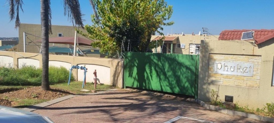 2 Bedroom Property for Sale in Winchester Hills Gauteng
