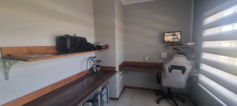 3 Bedroom Property for Sale in Mondeor Gauteng