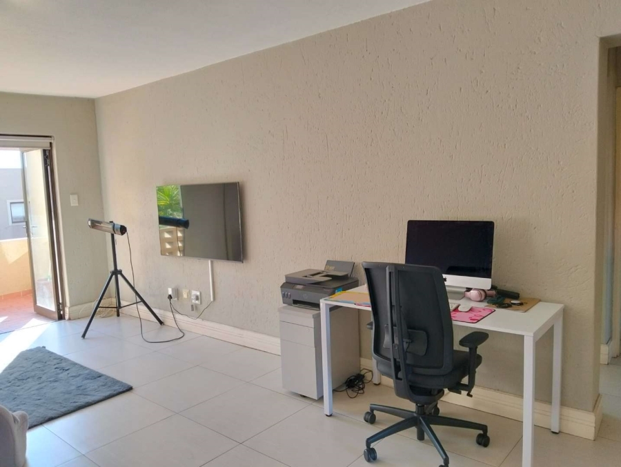 2 Bedroom Property for Sale in New Market Gauteng