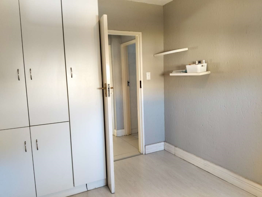 2 Bedroom Property for Sale in New Market Gauteng