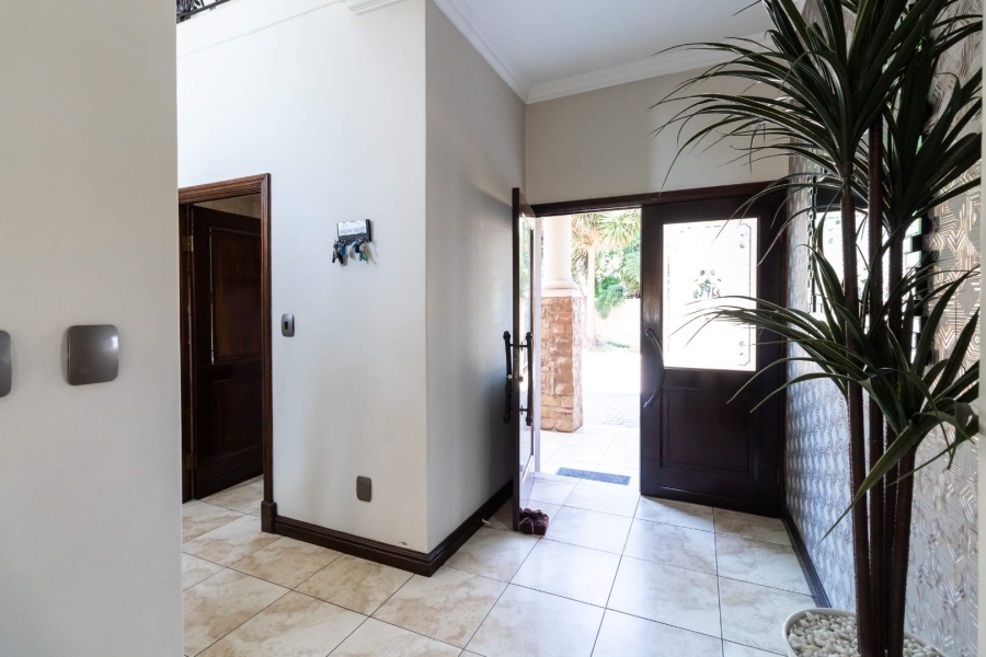 To Let 3 Bedroom Property for Rent in Lakefield Gauteng
