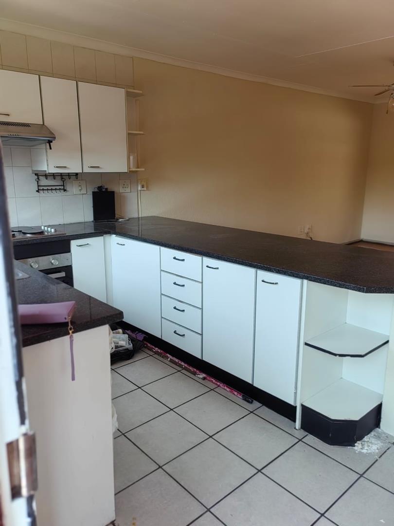 3 Bedroom Property for Sale in South Crest Gauteng