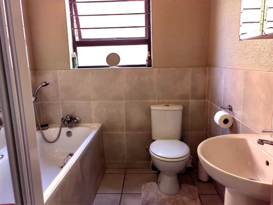 2 Bedroom Property for Sale in Union Gauteng