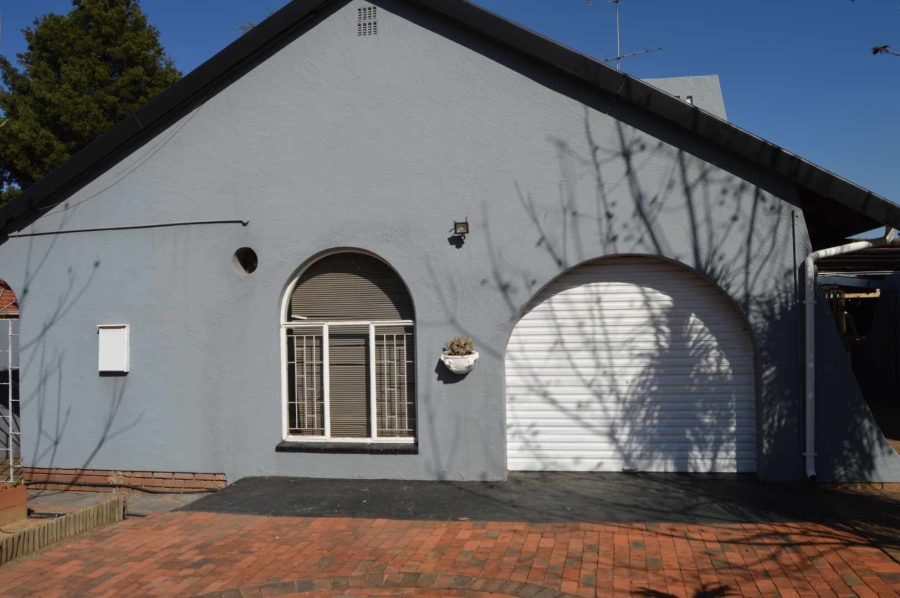 4 Bedroom Property for Sale in Brackendowns Gauteng