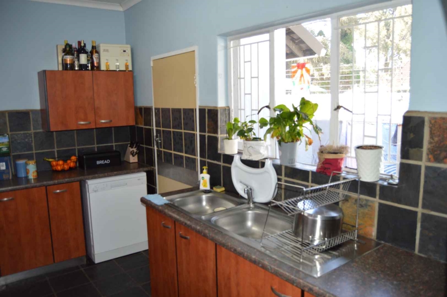 4 Bedroom Property for Sale in Brackendowns Gauteng