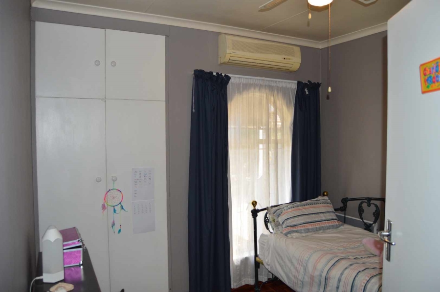 4 Bedroom Property for Sale in Brackendowns Gauteng