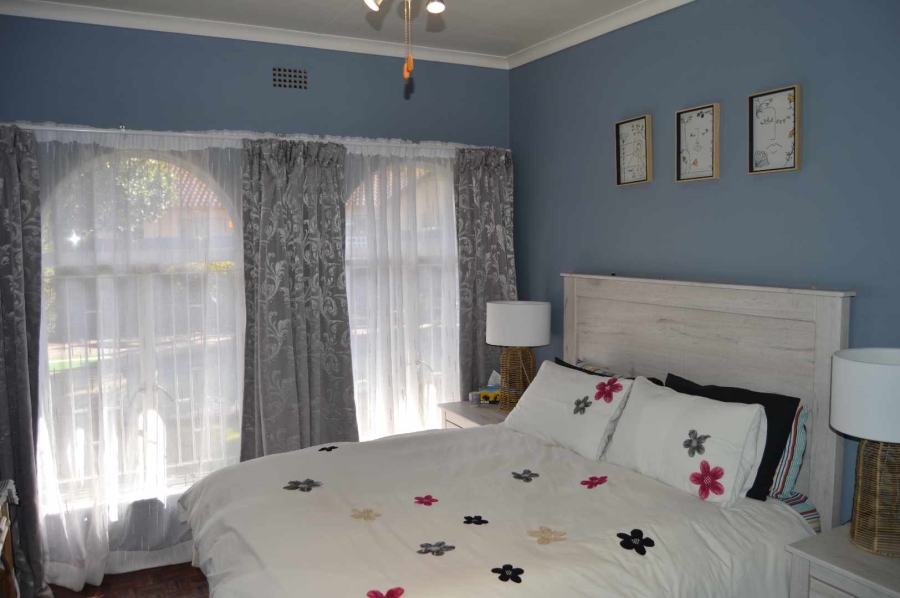 4 Bedroom Property for Sale in Brackendowns Gauteng