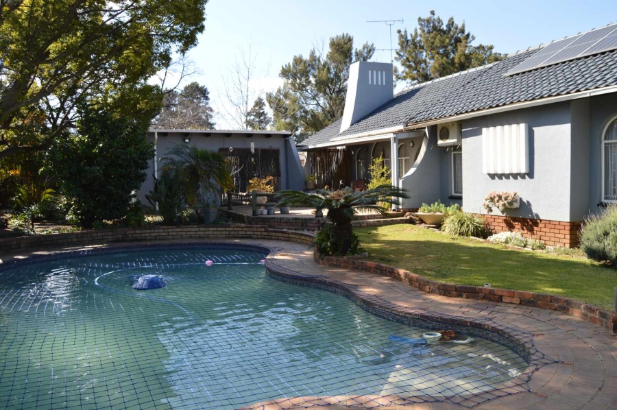 4 Bedroom Property for Sale in Brackendowns Gauteng