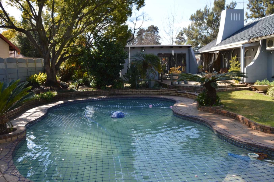 4 Bedroom Property for Sale in Brackendowns Gauteng
