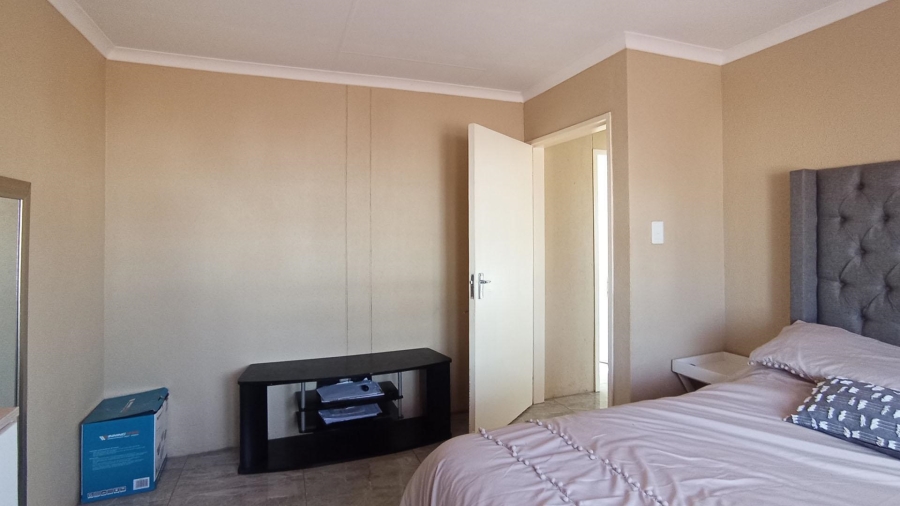 2 Bedroom Property for Sale in Klerksoord Gauteng