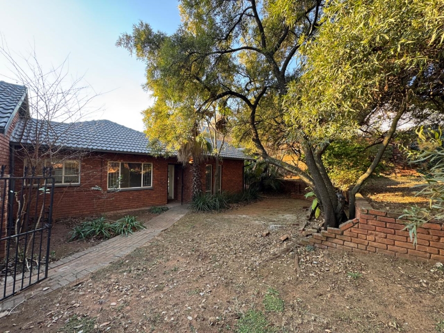 To Let 3 Bedroom Property for Rent in Elardus Park Gauteng