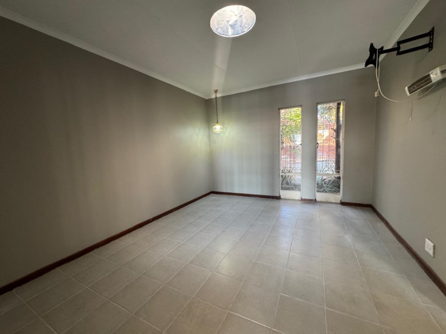 To Let 3 Bedroom Property for Rent in Elardus Park Gauteng