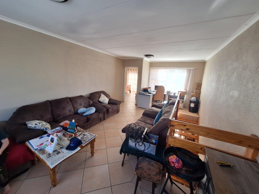 To Let 3 Bedroom Property for Rent in Weltevreden Park Gauteng