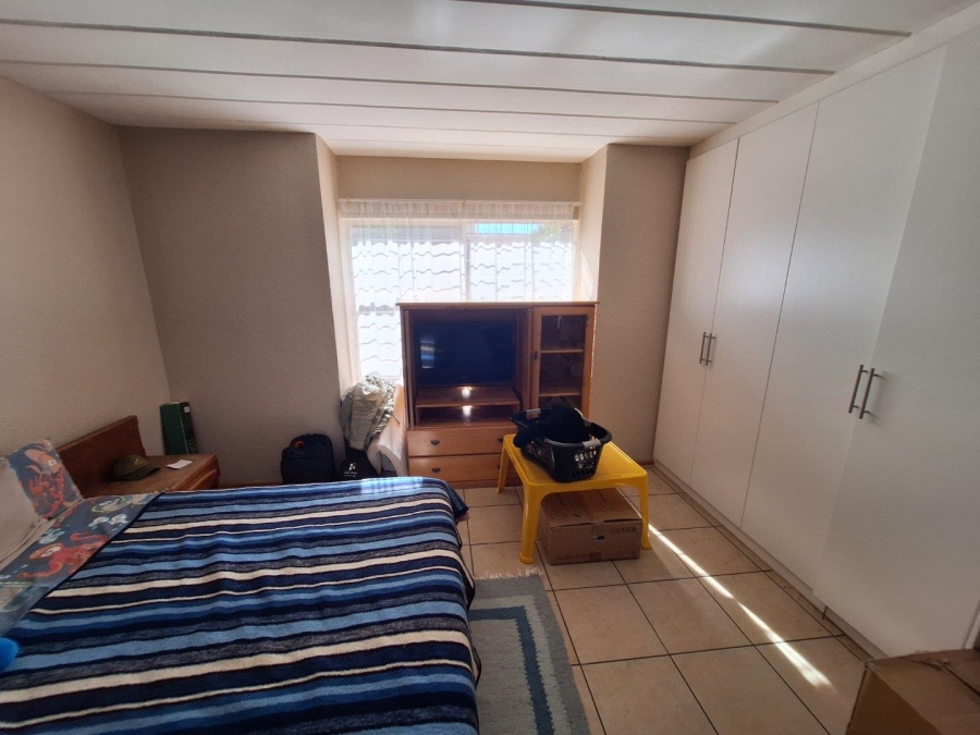 To Let 3 Bedroom Property for Rent in Weltevreden Park Gauteng