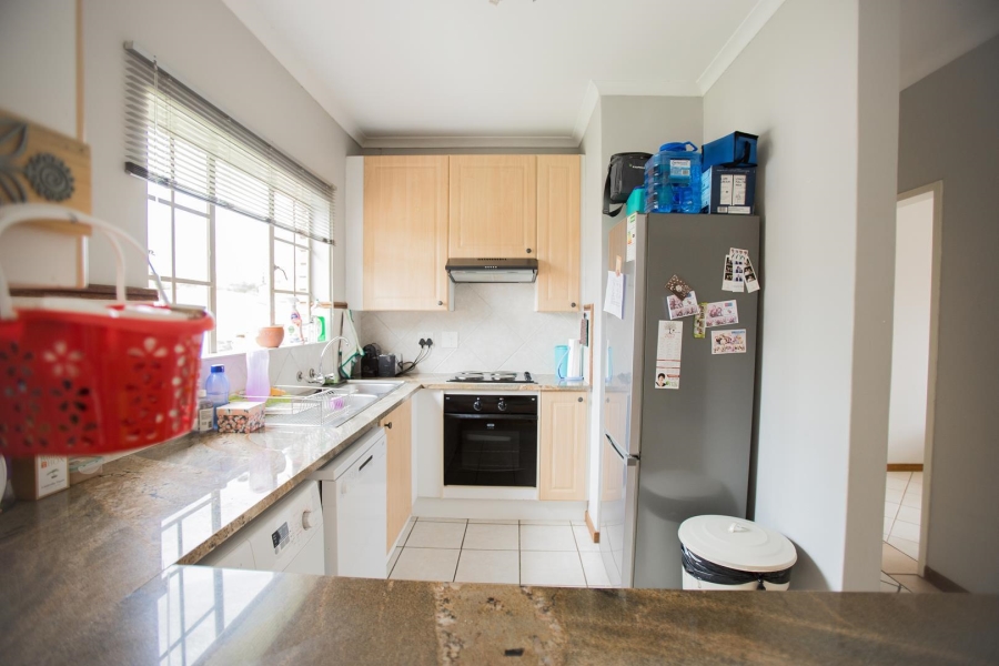 To Let 2 Bedroom Property for Rent in Equestria Gauteng