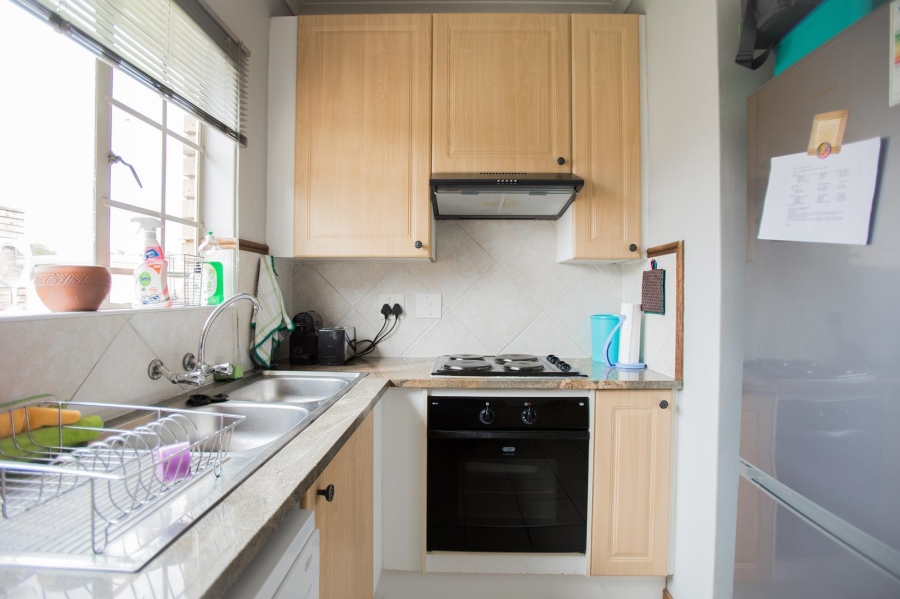 To Let 2 Bedroom Property for Rent in Equestria Gauteng